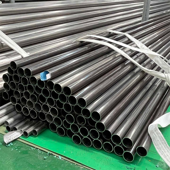 Stainless pipe